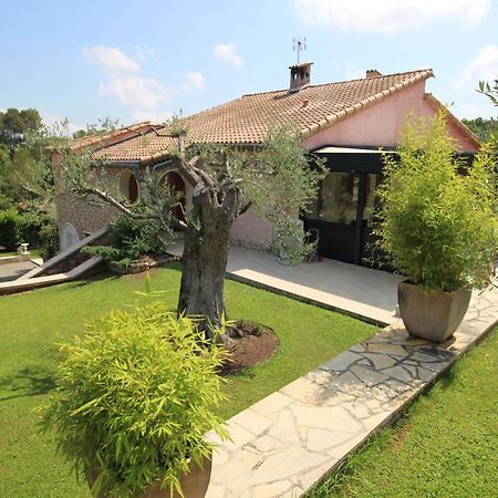 Villa Jalna Chambre, Suites Et Appartement Roquefort Les Pins Exterior foto